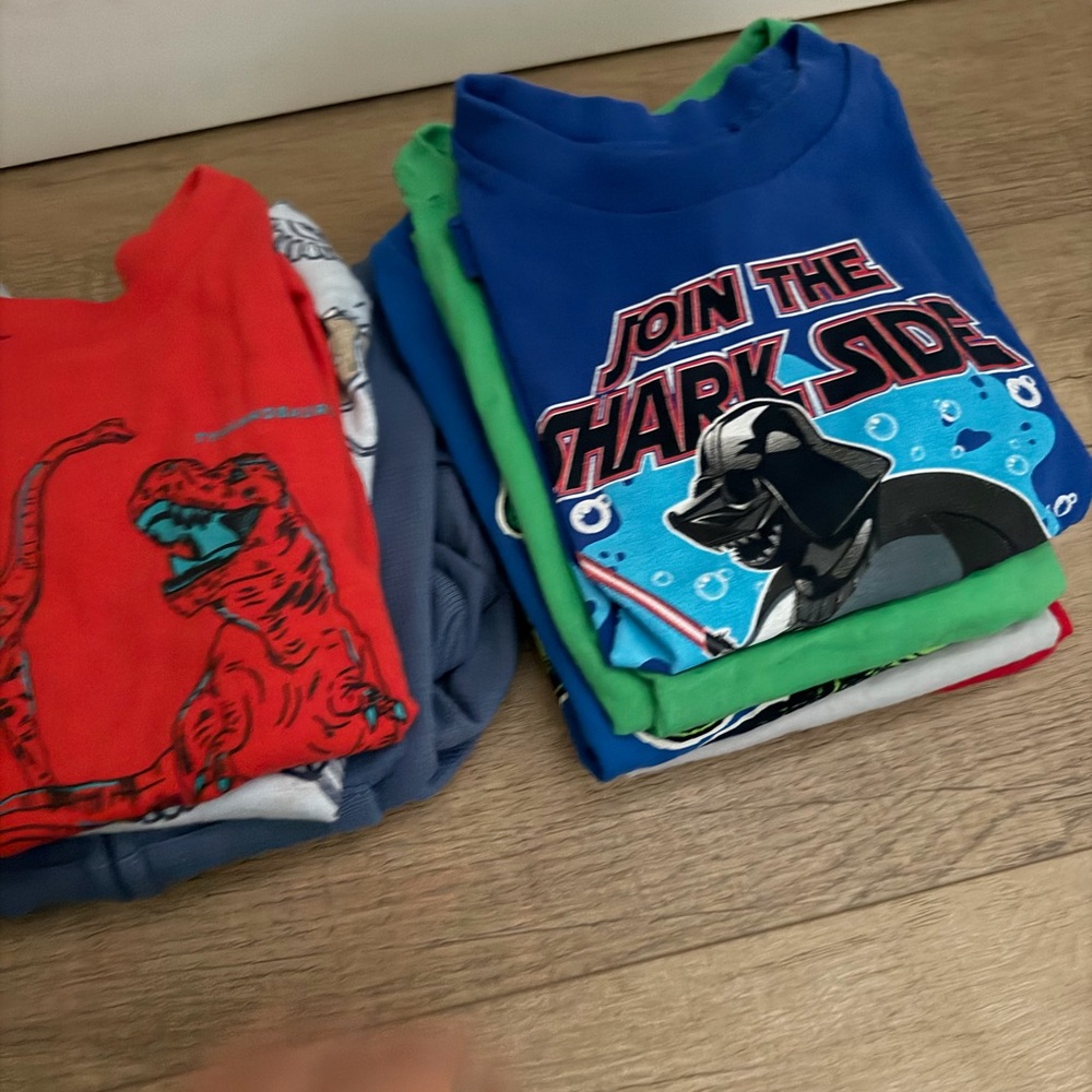 Used toddler clothing